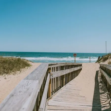 Sale: Beautiful Oasis & Pup-Friendly Oceanside Retreat! Walk-in Shower & More!