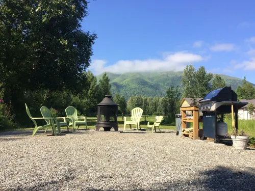 Welcome to the Fiddle Creek Cabin near Hatcher Pass, Alaska