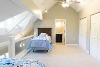 The Cozy Canal Condo Hotels near Dizzy Daisy Winery and Vineyard