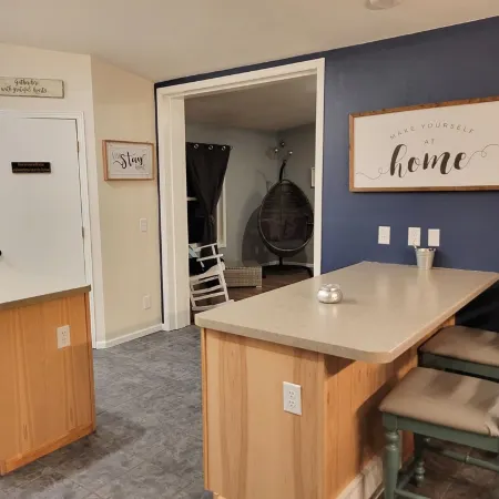 Private DC Hideaway ten minutes from beaches!