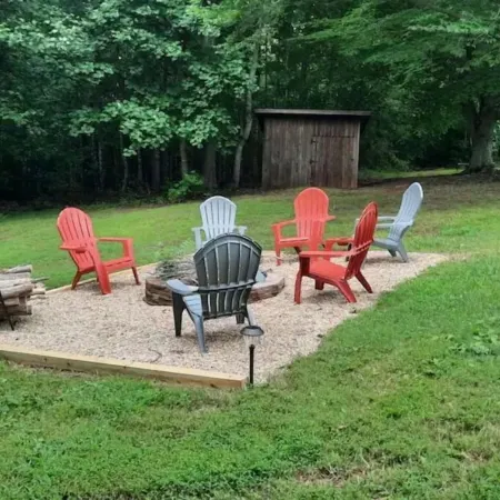 Cozy Country small two bedroom home.