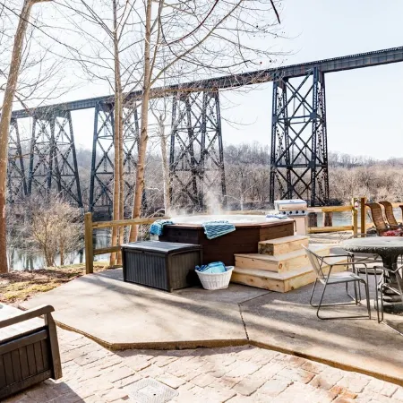 Riverfront hidden gem, ground floor open space!
