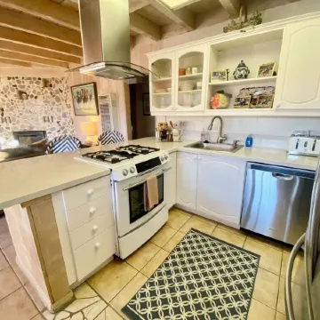 Surf, Stay & Play Del Mar Beach - 200 ft from Beach