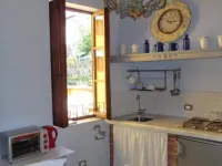 Historic Centre Charming Apartment with Terrace and BBQ Hotels in Barga