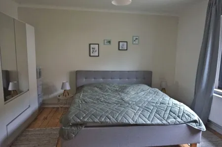 Fewo EG am Fluss mit Terrasse - Eine Grüne Oase