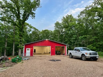Shawnee Bend Lake of the Ozarks Shome, Quiet! Fisherman room for trailer parking