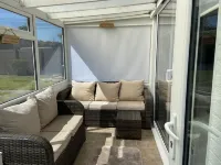 10 minutes to the euro tunnel. Lovely 1 bedroom annexe, sleeps 4, pet friendly Hotel a Hythe