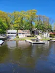 4 Bedroom Lake Hopatcong Lakehouse with Kayaks and Paddleboat