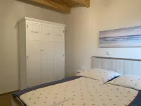 "Ankerplatz" vacation apartment with large garden in the heart of Pilsum - 4 stjerner