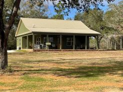 Private and peaceful setting surrounded by Longleaf Pines on the Perdido River