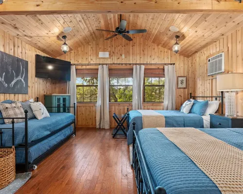 Frio Riverfront Home with Bunk House! Hotels in Real County