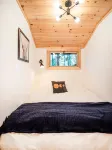 Catskill Retreat: Cozy Cabin with Cedar Hot Tub & Pet-Friendly