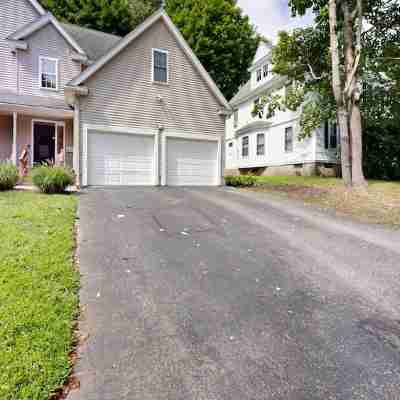 Spacious 4-bedroom house in charming Worcester with AC, WiFi Hotel Exterior