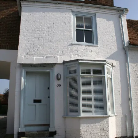 Waterside Cottage In Emsworth, Hampshire