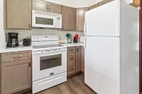 Newly renovated 2024... Leatherbark 308A