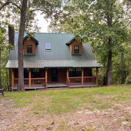 Spend Labor Day at Happy’s Hideaway- Fiber Wifi and Hot Tub - Callaway Gardens