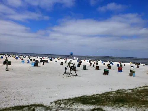 Small holiday apartment in Dornumersiel with a dog Hotels in Dornum