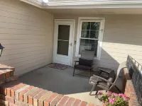 Terrific Townhome w/fenced in yard and patio