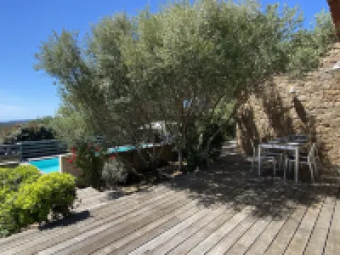 Villa Avec Piscine Privative Sécurisée au Coeur du Maquis Hotels in Figari