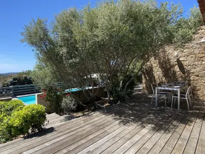 Villa Avec Piscine Privative Sécurisée au Coeur du Maquis Hôtels à proximité de l'Aéroport de Figari-Sud-Corse