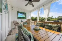 Blue Angel Beach House-2 king suites+Fire pit+air hockey🌴