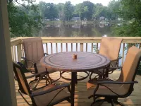 Waterfront Home Easy Reach to Grand Rapids Hotel a Plainfield charter Township