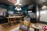 The PanAm Flat - 2bed/2bath next to hospitals & Scott AFB
