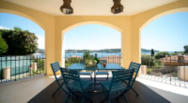 Luxury Apartment.Pool Sea View.French Riviera.Air.C. la Nonete 2