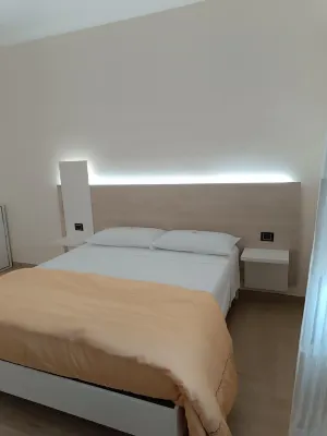 Comfortable Deluxe Apartment in the center of Tropea with sea view balcony