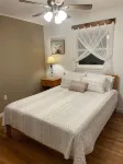 Nestled in the Mountains near Dry Falls! Easy access!