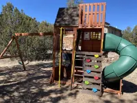 Wifi, Hot Tub, Zip Line, Fire Pit, Huge Patio, Deck, Balcony & Clubhouse Garage