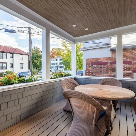 Stunning Penthouse 3Bed-3Bath Private Elevator, Just Steps to PA, Dining & Shops