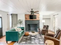 Historic home by Dogwood Lake/Glendale