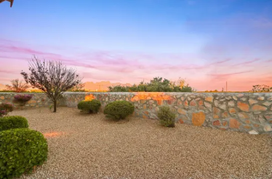 Comfy SW Home with Private Yard & Mountain Views!