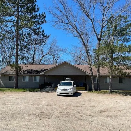 Vacation Lodge for Big Groups: 8Br/8BTH, Sleeps 36, Pool Table, Vball, Fire Pit