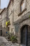 Medieval House built in 1200 in the centre! FREE private parking - 3 ดาว
