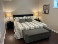 Amazing LAKEFRONT Main Lake 5BR/3.5BA House. Quiet Cove, Close to Everything. Hotel a Sixpound