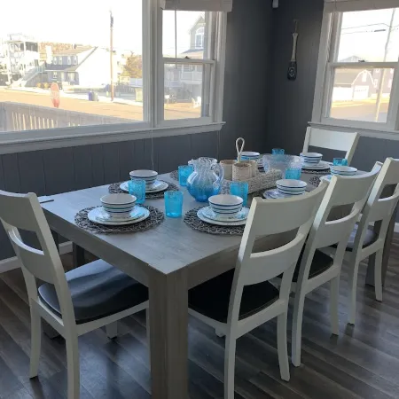 Classic Shore House in the Heart of Beach Haven