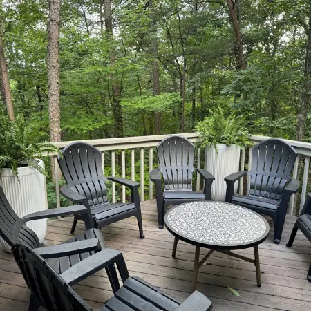 RESORT COTTAGE