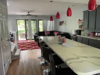 Family-sized Condo, 20 minutes to Indiana University & 5 minutes to Lake Monroe