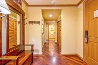 Suncadia Penthouse with Mountain Views, Full Kitchen and Pool Hot Tub Access