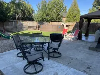 Quiet Cul-de-sac home with hot tub