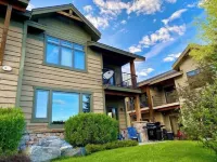 Cozy Home steps from Town Center, with a Stunning View of the Mountains! Hotels near Big Sky Town Center