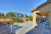 Spacious modern family home - Self check-in 월마트 슈퍼센터 주변 호텔