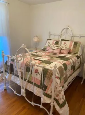 Antique House Отели в г. Утопиа