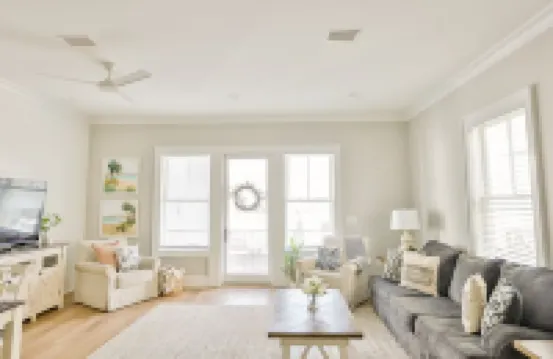 Driftwood Haus - Steps to Beach - 7 Separate Beds - Pet Friendly - Pool - Grill