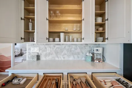 Desert Lux! Peaceful/private+2 minutes from prime Foothills shopping/dining Отели рядом с достопримечательностью «Tucson Clay Co-Op»