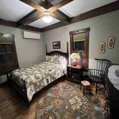 Elegant, Recipient of Historic Preservation Award! 2 Blocks From Downtown . Rooms