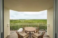 Welcome To Poseidon Too - A Newly, Completely Renovated Condo @ Sunrise Suites!