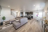 Elegant Townhouse in Ammon, Idaho Hotels in Ammon